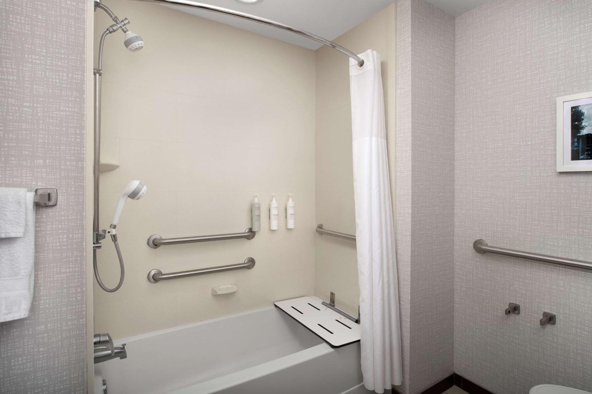 Hampton Inn Knoxville Clinton I-75 מראה חיצוני תמונה