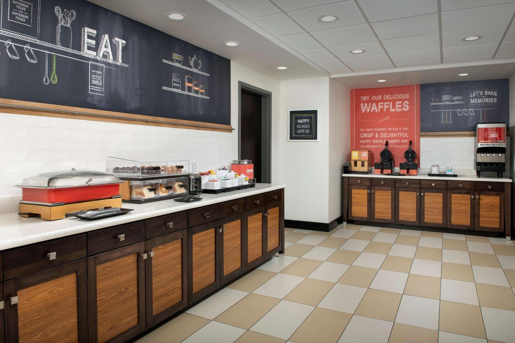 Hampton Inn Knoxville Clinton I-75 מראה חיצוני תמונה